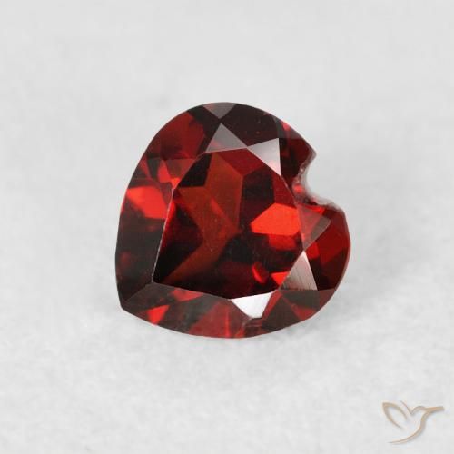 0.58ct Natural Rojo medio Granate piropo, Corazón, VS