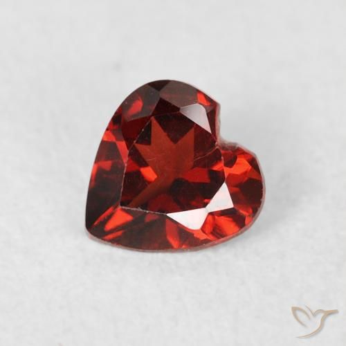 0.53ct Natural Rojo claro Granate piropo, Corazón, VS