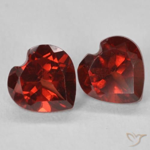 Gemas de Granate piropo Rojo intenso natural de 1.26 ct, Corazón, VVS-VS