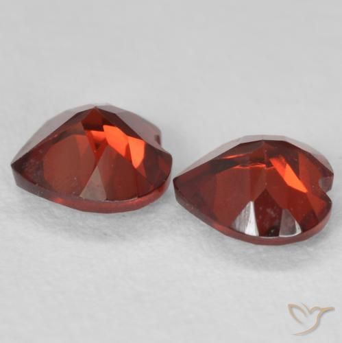 Gemas de Granate piropo Rojo intenso natural de 1.09 ct, Corazón, VVS-VS