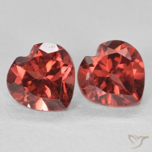 Gemas de Granate piropo Rojo oscuro natural de 1.19 ct, Corazón, VS