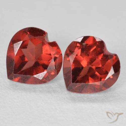 Gemas de Granate piropo Rojo grosella natural de 1.21 ct, Corazón, VVS-VS