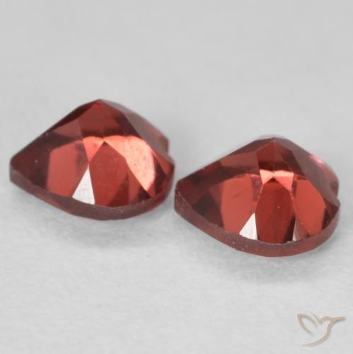 Gemas de Granate piropo Rojo oscuro natural de 1.26 ct, Corazón, VS
