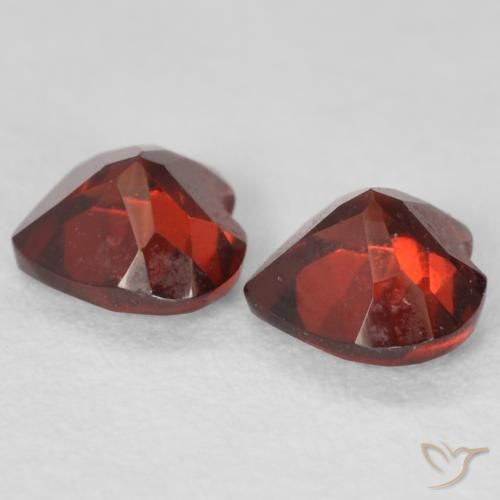 Gemas de Granate piropo Rojo medio natural de 1.16 ct, Corazón, VS