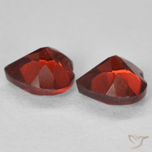 Gemas de Granate piropo Rojo medio natural de 1.19 ct, Corazón, VS
