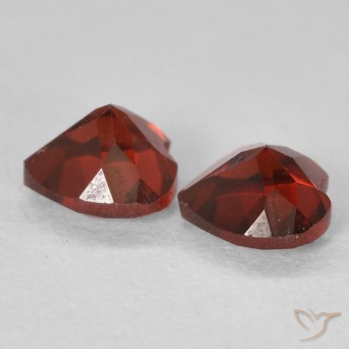 Gemas de Granate piropo Rojo grosella natural de 1.26 ct, Corazón, VVS-VS