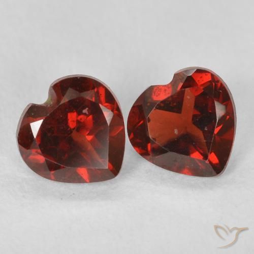Gemas de Granate piropo Rojo medio natural de 1.07 ct, Corazón, VS
