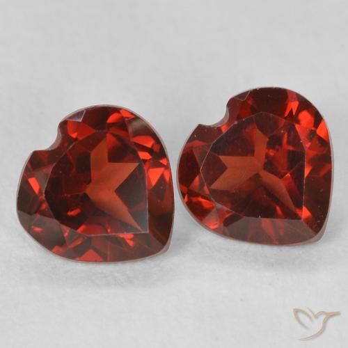 Gemas de Granate piropo Rojo medio natural de 1.09 ct, Corazón, VVS-VS