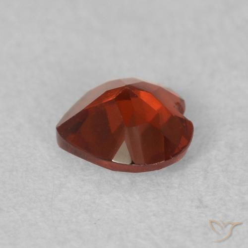 Granate piropo Rojo grosella natural de 0.50 ct, Corazón, VVS-VS