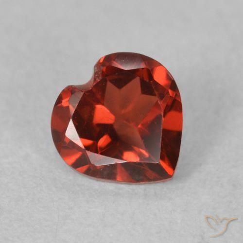 Granate piropo Rojo claro natural de 0.64 ct, Corazón, VVS-VS