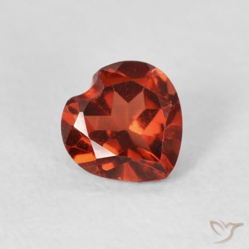 Granate piropo Rojo grosella natural de 0.60 ct, Corazón, VS