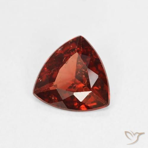Granate piropo Rojo sangría natural de 0.68 ct, Trillón, VS-SI