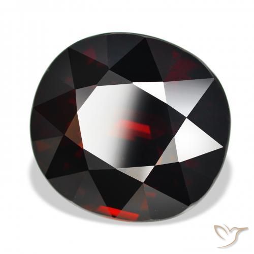 Granate piropo Rojo negruzco natural de 20.92 ct, Ovalada, IF