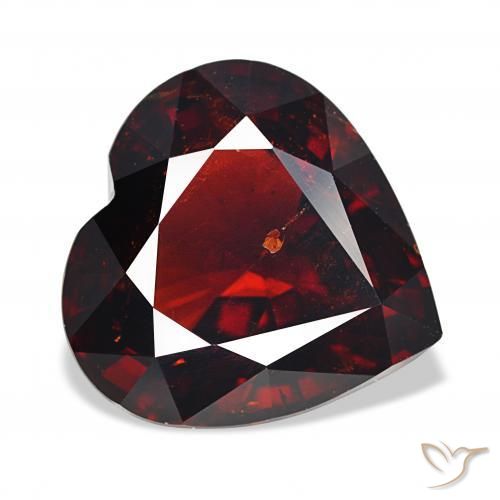 Granate piropo Rojo oscuro natural de 15.79 ct, Corazón, VS