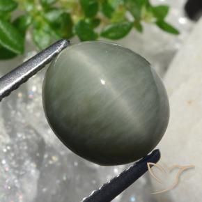 Cuarzo Ojo de Gato Verde medio natural de 4.18 ct, Ovalada, Opaco
