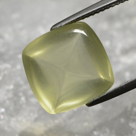 Cuarzo Light Greenish Yellow  natural de 8.72 ct, Corte Cojín, Transparente