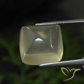 Cuarzo Amarillo verdoso claro natural de 8.50 ct, Forma Cojín, Transparente