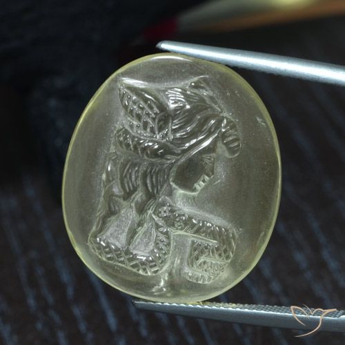 25.39ct Natural Amarillo verdoso claro Cuarzo, Ovalada, Transparente