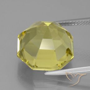 Cuarzo Amarillo pálido natural de 12.65 ct, Corte Octágono / Esmeralda, VVS