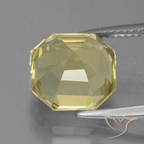 Cuarzo Amarillo pálido natural de 4.93 ct, Corte Octágono / Esmeralda, VVS-VS