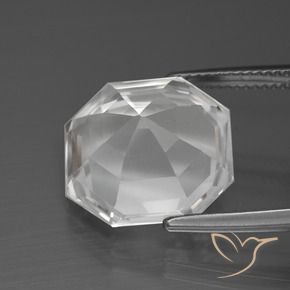 Cuarzo Blanco claro natural de 12.29 ct, Corte Octágono / Esmeralda, VVS-VS