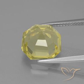 Cuarzo Amarillo pálido natural de 5.51 ct, Corte Octágono / Esmeralda, VVS