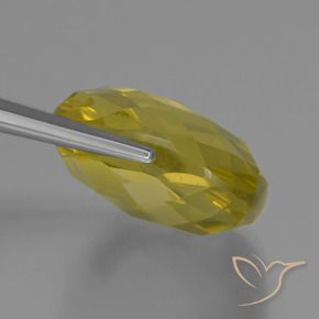 Cuarzo Amarillo claro medio natural de 27.80 ct, Forma Cojín, VVS-VS