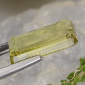 Cuarzo Amarillo medio natural de 7.83 ct, Corte Octágono / Esmeralda, VVS-VS
