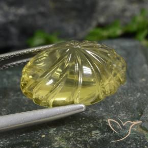 Cuarzo Amarillo claro medio natural de 12.77 ct, Corte Flor, Transparente