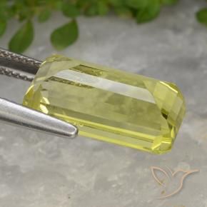 Cuarzo Amarillo medio natural de 9.35 ct, Corte Octágono / Esmeralda, VVS-VS