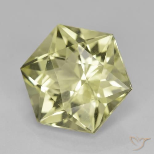 Cuarzo Amarillo medio natural de 8.01 ct, Elegante, VVS