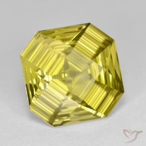 Cuarzo Amarillo claro natural de 6.46 ct, Corte Octágono / Esmeralda, VVS