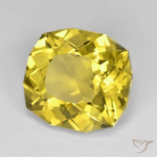 Cuarzo Amarillo medio natural de 9.58 ct, Forma Cojín, VVS-VS
