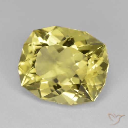 Cuarzo Amarillo-dorado claro natural de 8.69 ct, Elegante, VVS-VS