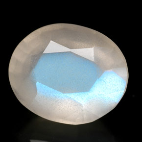 Piedra lunar arcoíris Blanco azul natural de 2.33 ct, Transparente, Transparente / Translúcido