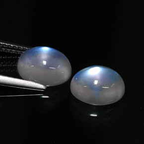 Gemas de Piedra lunar arcoíris Blanco azul natural de  ct, Corte Óvalo, Translúcido