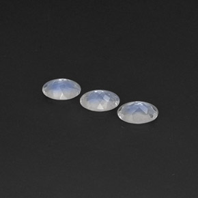 Gemas de Piedra lunar arcoíris Blanco azul natural de  ct, Corte Óvalo, Transparente