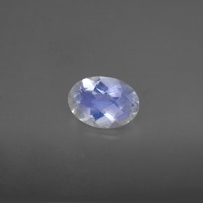 Piedra lunar arcoíris Blanco azul natural de 0.88 ct, Corte Óvalo, VS