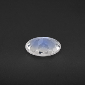 Piedra lunar arcoíris Blanco azul natural de 0.85 ct, Corte Óvalo, VS