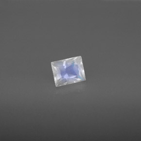 Piedra lunar arcoíris Blanco azul natural de 0.55 ct, Corte Baguette, VS