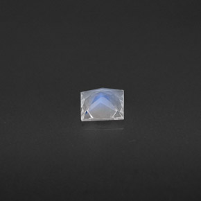 Piedra lunar arcoíris Blanco azul natural de 0.23 ct, Cuadrado, VS