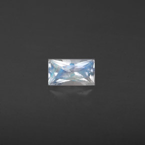 Piedra lunar arcoíris Blanco azul natural de 0.30 ct, Corte Baguette, VS