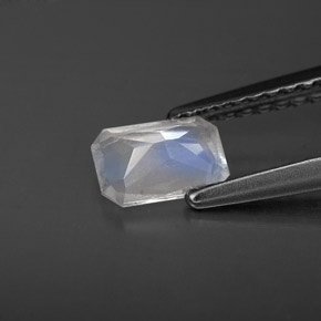 Piedra de luna arcoíris blanco natural de 0,47 ct, corte esmeralda, VS