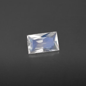 Piedra lunar arcoíris Blanco azul natural de 0.40 ct, Corte Baguette, VS