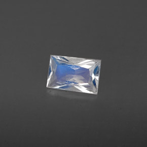 Piedra lunar arcoíris Blanco azul natural de 0.44 ct, Corte Baguette, VS