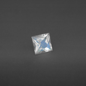 Piedra lunar arcoíris Blanco azul natural de 0.36 ct, Cuadrado, VS