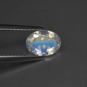 Piedra lunar arcoíris Blanco azul natural de 0.88 ct, Corte Óvalo, VS