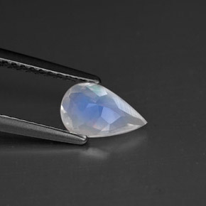 Piedra de luna arcoíris blanco natural de 0,61 ct, en forma de pera, VS