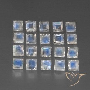Gemas de Piedra lunar arcoíris Blanco azulado natural de 3.62 ct, Cuadrado, Transparente / Translúcido