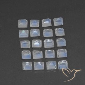 Gemas de Piedra lunar arcoíris Blanco azulado natural de 3.04 ct, Cuadrado, Transparente